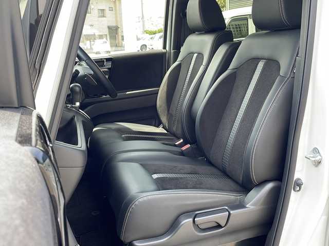 ホンダ Ｎ ＢＯＸ カスタム L ターボ 青森県 2022(令4)年 1.7万km プラチナホワイトパール ・4WD/・純正ナビ/・DVD/CD/USB/SD/Bluetooth/・フルセグ/・バックカメラ/・プッシュスタート/・スマートキー/・スペアキー１本/・ホンダセンシング/・横滑り防止/・オートライト/・LEDヘッドライト/・クルーズコントロール（追従あり）/・ビルドインETC/・コーナーセンサー（前後）/・電子制御パーキングブレーキ/・両側パワースライドドア/・ドライブレコーダー/・後部座席サンシェード/・電灯格納ウィンカーミラー/・純正フロアマット/・純正AW（15インチ）