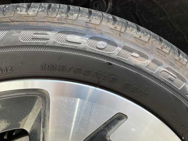 スズキ スイフト HYBRID MZ 青森県 2023(令5)年 0.5万km キャラバンアイボリーPM 4WD/純正9インチディスプレイオーディオ/USB・BT・AppleCarPlay・androidAuto/スズキセーフティサポート/デュアルセンサーブレーキサポート/追従クルーズコントロール/リアクロストラフィックアラート/レーンキープアシスト/アダプティブハイビーム/ブラインドスポットモニター/前席シートヒーター/ワイヤレス充電器/パドルシフト/ステアリングスイッチ/LEDヘッドライト/LEDフォグランプ/純正16インチアルミホイール/純正フロントスポイラー/スマートキー/プッシュスタート