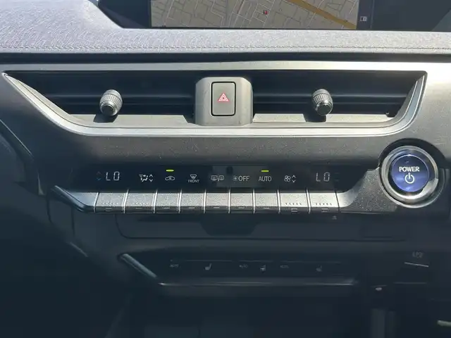 レクサス ＵＸ 250h アーバンエレガンス 兵庫県 2020(令2)年 4万km 黒Ｍ 純正ナビ/(CD/DVD/BT/USB/AUX)/フルセグTV/全周囲カメラ/ETC2.0/衝突軽減ブレーキ/レーダークルーズコントロール/ブラインドスポットモニター/前後コーナーセンサー/前後ドライブレコーダー/パドルシフト/レザーシート/前席シートヒーター/前席パワーシート/パワーシートメモリ機能3/LEDヘッドライト/オートライト/オートハイビーム/フォグランプ/ステアリングリモコン/革巻きステアリング/AC100V/スマートキー/電動格納ミラー/オートリトラミラー/社外フロアマット/純正アルミ18インチ