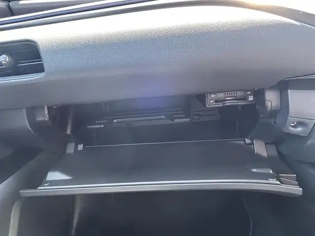 レクサス ＵＸ 250h アーバンエレガンス 兵庫県 2020(令2)年 4万km 黒Ｍ 純正ナビ/(CD/DVD/BT/USB/AUX)/フルセグTV/全周囲カメラ/ETC2.0/衝突軽減ブレーキ/レーダークルーズコントロール/ブラインドスポットモニター/前後コーナーセンサー/前後ドライブレコーダー/パドルシフト/レザーシート/前席シートヒーター/前席パワーシート/パワーシートメモリ機能3/LEDヘッドライト/オートライト/オートハイビーム/フォグランプ/ステアリングリモコン/革巻きステアリング/AC100V/スマートキー/電動格納ミラー/オートリトラミラー/社外フロアマット/純正アルミ18インチ