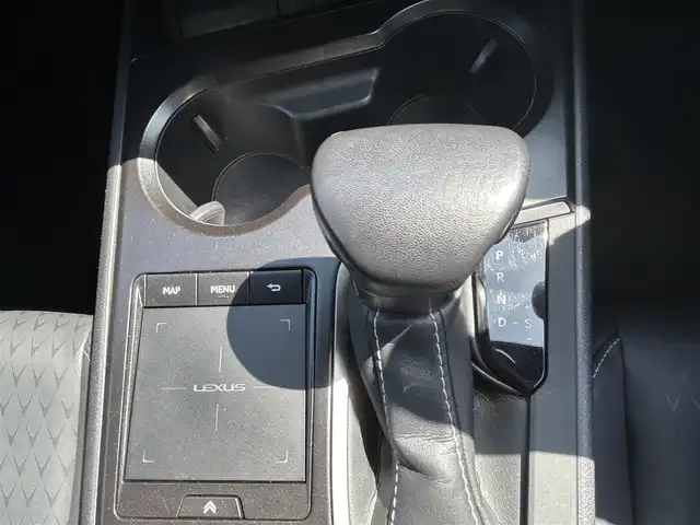 レクサス ＵＸ 250h アーバンエレガンス 兵庫県 2020(令2)年 4万km 黒Ｍ 純正ナビ/(CD/DVD/BT/USB/AUX)/フルセグTV/全周囲カメラ/ETC2.0/衝突軽減ブレーキ/レーダークルーズコントロール/ブラインドスポットモニター/前後コーナーセンサー/前後ドライブレコーダー/パドルシフト/レザーシート/前席シートヒーター/前席パワーシート/パワーシートメモリ機能3/LEDヘッドライト/オートライト/オートハイビーム/フォグランプ/ステアリングリモコン/革巻きステアリング/AC100V/スマートキー/電動格納ミラー/オートリトラミラー/社外フロアマット/純正アルミ18インチ