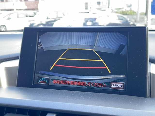 レクサス ＮＸ 300h バージョンL 三重県 2016(平28)年 4.4万km ソニックチタニウム 純正SDナビゲーション/（フルセグ/Bluetooth/CD/DVD/AUX/USB）/バックカメラ/3眼LEDヘッドライト/レーダークルーズコントロール/車両接近警報/衝突軽減ブレーキ/前後コーナーセンサー/横滑り防止装置/電動リアゲート/前方ドライブレコーダー/D+N席パワーシート＆エアーシート/D+N席デュアルエアコン/D席メモリーシート/セカンドシート電動リクライニング/ステアリングヒーター/ステアリングリモコン/パドルシフト/純正フロアマット/プッシュスタート