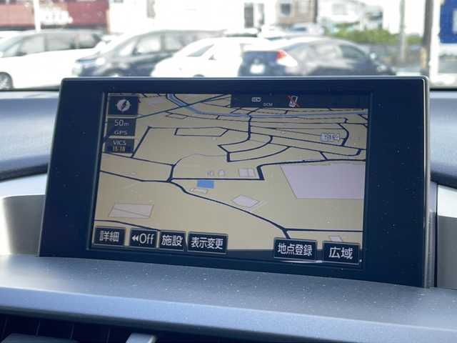 レクサス ＮＸ 300h バージョンL 三重県 2016(平28)年 4.4万km ソニックチタニウム 純正SDナビゲーション/（フルセグ/Bluetooth/CD/DVD/AUX/USB）/バックカメラ/3眼LEDヘッドライト/レーダークルーズコントロール/車両接近警報/衝突軽減ブレーキ/前後コーナーセンサー/横滑り防止装置/電動リアゲート/前方ドライブレコーダー/D+N席パワーシート＆エアーシート/D+N席デュアルエアコン/D席メモリーシート/セカンドシート電動リクライニング/ステアリングヒーター/ステアリングリモコン/パドルシフト/純正フロアマット/プッシュスタート