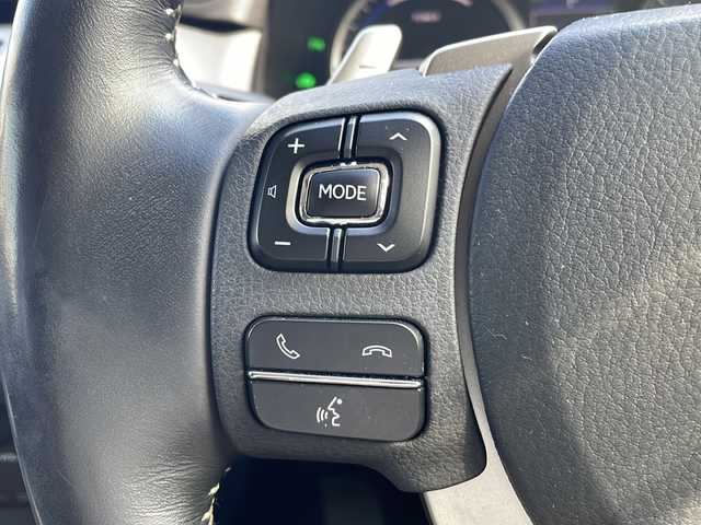 レクサス ＮＸ 300h バージョンL 三重県 2016(平28)年 4.4万km ソニックチタニウム 純正SDナビゲーション/（フルセグ/Bluetooth/CD/DVD/AUX/USB）/バックカメラ/3眼LEDヘッドライト/レーダークルーズコントロール/車両接近警報/衝突軽減ブレーキ/前後コーナーセンサー/横滑り防止装置/電動リアゲート/前方ドライブレコーダー/D+N席パワーシート＆エアーシート/D+N席デュアルエアコン/D席メモリーシート/セカンドシート電動リクライニング/ステアリングヒーター/ステアリングリモコン/パドルシフト/純正フロアマット/プッシュスタート