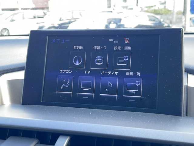 レクサス ＮＸ 300h バージョンL 三重県 2016(平28)年 4.4万km ソニックチタニウム 純正SDナビゲーション/（フルセグ/Bluetooth/CD/DVD/AUX/USB）/バックカメラ/3眼LEDヘッドライト/レーダークルーズコントロール/車両接近警報/衝突軽減ブレーキ/前後コーナーセンサー/横滑り防止装置/電動リアゲート/前方ドライブレコーダー/D+N席パワーシート＆エアーシート/D+N席デュアルエアコン/D席メモリーシート/セカンドシート電動リクライニング/ステアリングヒーター/ステアリングリモコン/パドルシフト/純正フロアマット/プッシュスタート
