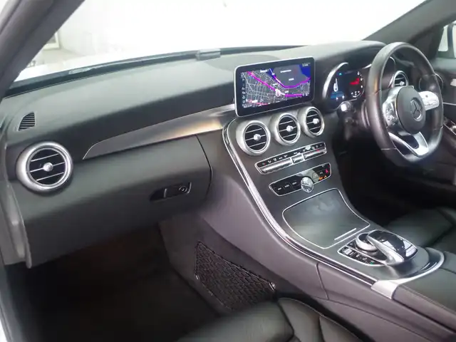 メルセデス・ベンツ Ｃ２２０ｄ アバンギャルド　AMGライン 兵庫県 2019(平31)年 3.9万km ダイヤモンドホワイト 純正ナビ/バックカメラ/TV/カープレイ/エアサス/オートハイビーム/黒革/パワーシート/シートヒーター/ACC/LKA/BSM