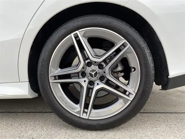 メルセデス・ベンツ Ｍ・ベンツ ＣＬＡ２００ｄ Sブレーク AMGライン 東京都 2022(令4)年 1.3万km 白 純正ナビ/バックカメラ/純正18インチアルミホイール/ACC/ハーフレザーシート/シートヒーター/ドライブレコーダー/LEDヘッドライト/ETC2.0