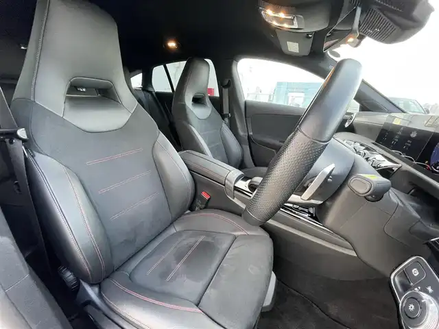 メルセデス・ベンツ Ｍ・ベンツ ＣＬＡ２００ｄ Sブレーク AMGライン 東京都 2022(令4)年 1.3万km 白 純正ナビ/バックカメラ/純正18インチアルミホイール/ACC/ハーフレザーシート/シートヒーター/ドライブレコーダー/LEDヘッドライト/ETC2.0