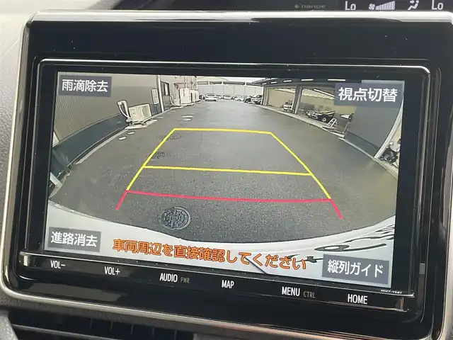 トヨタ ノア Si ダブルバイビーⅢ 滋賀県 2021(令3)年 2.8万km ホワイトパールクリスタルシャイン 禁煙車/純正１０．５型ナビ（Ｂｌｕｅｔｏｏｔｈ／ＣＤ／ＤＶＤ／ＵＳＢ／フルセグ）/後席モニター/両側パワスラ/衝突軽減ブレーキ/前後ソナー/前後ドラレコ/クルーズコントロール/ＬＥＤオートライト/オートハイビーム/ハーフレザー/ＥＴＣ/MTモード付AT/プッシュスタート/スマートキー/ステアリングリモコン