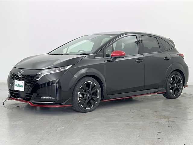 日産 オーラ ニスモ 宮城県 2021(令3)年 2.4万km スーパーブラック プロパイロット/ハーフレザーシート/インテリジェントエマージェンシーブレーキ/インテリジェントBSI/インテリジェントアラウンドビューモニター/駐車支援/標識検知支援/純正9型ナビ/・BT・USB・HDMI/フルセグTV/デジタルインナーミラー/革巻きステアリング/ステアリングスイッチ/LEDヘッドライト/LEDフォグライト/純正ドライブレコーダー（フロント）/ビルドインETC2.0/電動パーキングブレーキ/プッシュスタート/スマートキー×2/純正フロアマット/純正17インチアルミホイール/横滑り防止装置/ワイヤレス充電
