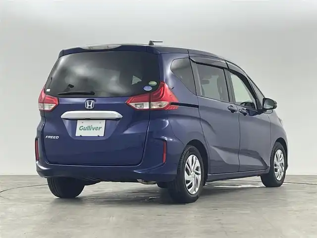 ホンダ フリード ハイブリット G ホンダセンシング 福島県 2016(平28)年 5.9万km コバルトブルーパール ホンダセンシング　/・CMBS/・車線逸脱警報/・誤発信抑制機能/・標識認識機能/・レーダークルーズコントロール/純正ナビ　/【AM/FM/DVD/CD/Bluetooth/フルセグ】/型番:VXM164VFI/ドライブレコーダー　/ＥＴＣ　/両側パワースライドドア　/エンジンスターター　/バックカメラ　/ハーフレザーシート　/ステアリングスイッチ　/・革巻きステアリング　/フロント熱線/プッシュスタート/・スマートキー/・スペアキー/LEDライト/・オートライト/ウィンカーミラー/純正フロアマット