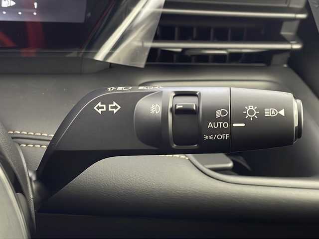 日産 セレナ e－パワー ハイウェイスター V 岐阜県 2025(令7)年 0.1千km プリズムホワイト 登録済未使用車/純正12.3型NissanConnectナビゲーション/Bluetooth/USB/AM/FM/HDMI/Apple CarPlay/Android Auto/フルセグTV/プロパイロット（ナビリンク機能付き）/プロパイロット緊急停止支援システム（SOSコール機能付き）/アラウンドビューモニター（移動物検知機能付き）/エマージェンシーブレーキ/ブラインドスポットモニター（BSW）/パーキングアシスト/コーナーセンサー/レーンキープアシスト/インテリジェントルームミラー/デュアルオートエアコン/両側電動スライドドア（ハンズフリー対応）/ワイヤレス充電器/前後ドライブレコーダー/電動パーキングブレーキ/オートホールド機能/ETC2.0/USB充電×6/ステアリングスイッチ/LEDヘッドライト/アダプティブLEDヘッドライトシステム/LEDフォグランプ/オートライト機能/本革巻きステアリング/インテリジェントキー/プッシュエンジンスタート/純正16インチアルミホイール/取扱説明書/スペアキー