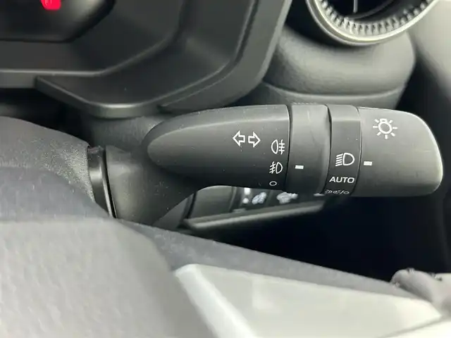 トヨタ ランドクルーザー ２５０ VX 熊本県 2024(令6)年 0.2万km ブラック ワンオーナー　/サンルーフ　/純正１２．３インチディスプレイオーディオ　/全周囲カメラ　/ビルトインＥＴＣ２．０　/トヨタセーフティーセンス/・リアクロストラフィックアラート/・後方車両接近通報装置/・ロードサインアシスト/・レーダークルーズコントロール/・リアカメラディテクション/横滑り防止/アイドリングストップ/パワーバックドア/デジタルインナーミラー/オートブレーキホールド/前席シートヒーター　/前席エアーシート　/運転席パワーシート　/前後クリアランスソナー　/純正１８インチAW/オートライト/オートマチックハイビーム/LEDヘッドライト/フォグライト/スマートキー/プッシュスタート/スペアキー1本/保証書