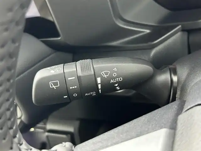 トヨタ ランドクルーザー ２５０ VX 熊本県 2024(令6)年 0.2万km ブラック ワンオーナー　/サンルーフ　/純正１２．３インチディスプレイオーディオ　/全周囲カメラ　/ビルトインＥＴＣ２．０　/トヨタセーフティーセンス/・リアクロストラフィックアラート/・後方車両接近通報装置/・ロードサインアシスト/・レーダークルーズコントロール/・リアカメラディテクション/横滑り防止/アイドリングストップ/パワーバックドア/デジタルインナーミラー/オートブレーキホールド/前席シートヒーター　/前席エアーシート　/運転席パワーシート　/前後クリアランスソナー　/純正１８インチAW/オートライト/オートマチックハイビーム/LEDヘッドライト/フォグライト/スマートキー/プッシュスタート/スペアキー1本/保証書