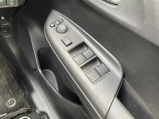 ホンダ シャトル ハイブリッド X ホンダセンシング 大分県 2018(平30)年 7.9万km クリスタルブラックパール レーダークルーズコントロール/ステアリングスイッチ/パドルシフト/ETC/オートライト/LEDヘッドライト/衝突軽減ブレーキ/レーンキープアシスト/シートヒーター/ハーフレザーシート/フォグランプ/電動格納ミラー/純正アルミホイール/サイドバイザー/フロアマット