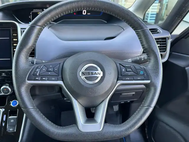 日産 セレナ e－パワー ハイウェイスター V 栃木県 2020(令2)年 7.9万km インペリアルアンバーP エマージェンシーブレーキ/純正10インチメモリナビ/フルセグTV/DVD/Blu-ray/Bluetooth/HDMI/純正フリップダウンモニター/アラウンドビューモニター/プロパイロット/インテリジェントルームミラー/ETC/ドライブレコーダー/両側ハンズフリーパワースライドドア/ステアリングリモコン/ヒーター/シートヒーター/ブラインドスポットモニター/LEDヘッドライト/フォグランプ/オートハイビーム/シートバックテーブル/ロールサンシェード/スマートキー/純正16インチAW