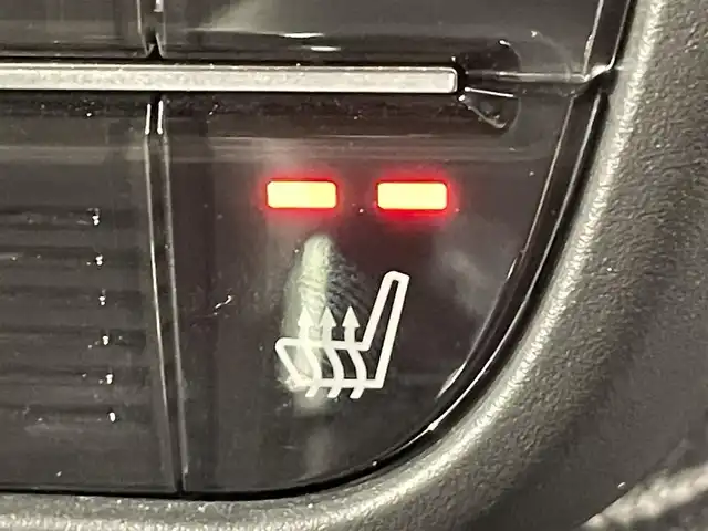 ホンダ Ｎ ＢＯＸ カスタム L 愛知県 2021(令3)年 2.4万km プラチナホワイトパール 純正ナビ/（Bluetooth/CD・DVD再生/フルセグTV/SD/ラジオ/CarPlay)/衝突軽減ブレーキ　/両側パワースライドドア　/レーダークルーズコントロール　/シートヒーター　/ＬＥＤヘッドライト　/LEDフォグランプ/コーナーセンサー　/レーンキープアシスト/先行車発進お知らせ/標識認識機能/バックカメラ　/ドライブレコーダー　/ＵＳＢ接続　/純正フロアマット