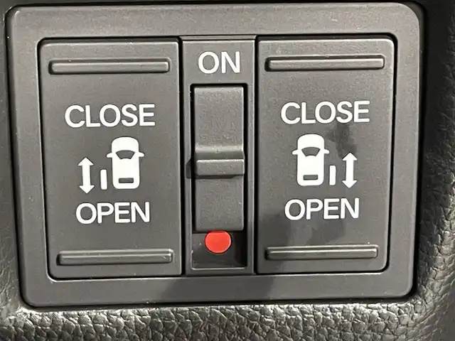 ホンダ Ｎ ＢＯＸ カスタム L 愛知県 2021(令3)年 2.4万km プラチナホワイトパール 純正ナビ/（Bluetooth/CD・DVD再生/フルセグTV/SD/ラジオ/CarPlay)/衝突軽減ブレーキ　/両側パワースライドドア　/レーダークルーズコントロール　/シートヒーター　/ＬＥＤヘッドライト　/LEDフォグランプ/コーナーセンサー　/レーンキープアシスト/先行車発進お知らせ/標識認識機能/バックカメラ　/ドライブレコーダー　/ＵＳＢ接続　/純正フロアマット