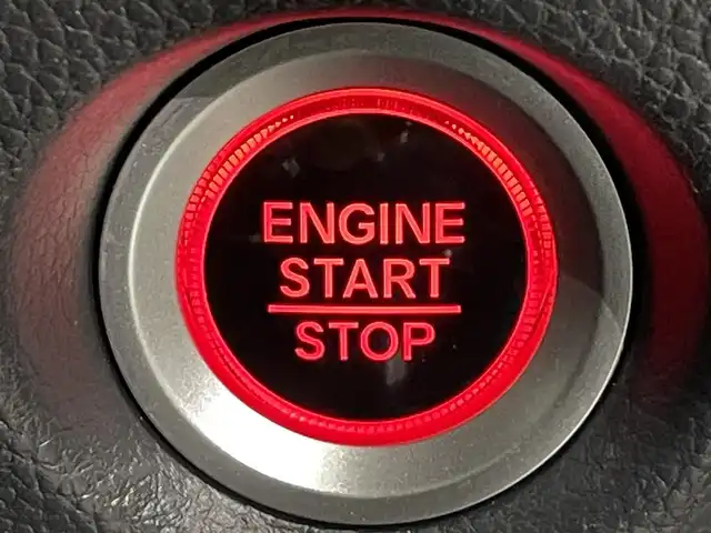 ホンダ Ｎ ＢＯＸ カスタム L 愛知県 2021(令3)年 2.4万km プラチナホワイトパール 純正ナビ/（Bluetooth/CD・DVD再生/フルセグTV/SD/ラジオ/CarPlay)/衝突軽減ブレーキ　/両側パワースライドドア　/レーダークルーズコントロール　/シートヒーター　/ＬＥＤヘッドライト　/LEDフォグランプ/コーナーセンサー　/レーンキープアシスト/先行車発進お知らせ/標識認識機能/バックカメラ　/ドライブレコーダー　/ＵＳＢ接続　/純正フロアマット