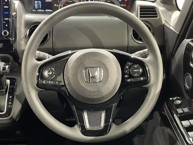 ホンダ Ｎ ＢＯＸ カスタム L 愛知県 2021(令3)年 2.4万km プラチナホワイトパール 純正ナビ/（Bluetooth/CD・DVD再生/フルセグTV/SD/ラジオ/CarPlay)/衝突軽減ブレーキ　/両側パワースライドドア　/レーダークルーズコントロール　/シートヒーター　/ＬＥＤヘッドライト　/LEDフォグランプ/コーナーセンサー　/レーンキープアシスト/先行車発進お知らせ/標識認識機能/バックカメラ　/ドライブレコーダー　/ＵＳＢ接続　/純正フロアマット