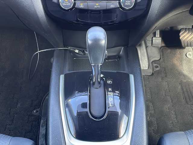 日産 エクストレイル 20X エマージェンシーブレーキ 熊本県 2016(平28)年 8.8万km ダイヤモンドブラック (株)IDOMが運営する【じしゃロン熊本店】の自社ローン専用車両になります。こちらは現金またはオートローンご利用時の価格です。自社ローンご希望の方は別途その旨お申付け下さい　/4WD/純正ナビ（MM115D-W）/フルセグテレビ/CD/Bluetooth接続/ETC/シートヒーター/ハロゲンヘッドライト/オートライト/スマートキー/純正17インチアルミホイール