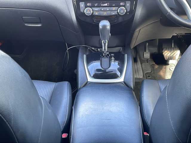 日産 エクストレイル 20X エマージェンシーブレーキ 熊本県 2016(平28)年 8.8万km ダイヤモンドブラック (株)IDOMが運営する【じしゃロン熊本店】の自社ローン専用車両になります。こちらは現金またはオートローンご利用時の価格です。自社ローンご希望の方は別途その旨お申付け下さい　/4WD/純正ナビ（MM115D-W）/フルセグテレビ/CD/Bluetooth接続/ETC/シートヒーター/ハロゲンヘッドライト/オートライト/スマートキー/純正17インチアルミホイール