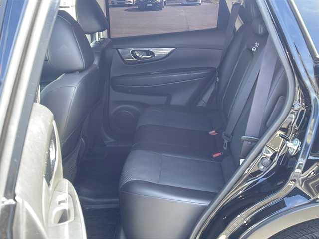 日産 エクストレイル 20X エマージェンシーブレーキ 熊本県 2016(平28)年 8.8万km ダイヤモンドブラック (株)IDOMが運営する【じしゃロン熊本店】の自社ローン専用車両になります。こちらは現金またはオートローンご利用時の価格です。自社ローンご希望の方は別途その旨お申付け下さい　/4WD/純正ナビ（MM115D-W）/フルセグテレビ/CD/Bluetooth接続/ETC/シートヒーター/ハロゲンヘッドライト/オートライト/スマートキー/純正17インチアルミホイール