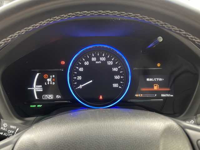 ホンダ ヴェゼル ハイブリッド Z ホンダセンシング 兵庫県 2018(平30)年 6.7万km クリスタルブラックパール ・ワンオーナー車/・純正ナビ/Bluetooth/CD/DVD/SD/USB/TV/・バックカメラ/・ホンダセンシング/・衝突軽減ブレーキ/・誤発進抑制機能/・歩行者事故低減ステアリング/・路外逸脱抑制機能/・アダプティブクルーズコントロール/・車線維持支援システム/・先行車発進お知らせ機能/・標識認識機能/・車両接近通報装置/・ステアリングスイッチ/・パドルシフト/・社外フロアマット/・ハーフレザーシート/・前席シートヒーター/・電子パーキングブレーキ/・オートホールドブレーキ/・純正17インチアルミホイールタイヤ/・LEDヘッドライト/・フォグランプ/・ビルトインETC/・スマートキー/・スペアキー/・取扱説明書/・保証書/・コンフォートビューパッケージ