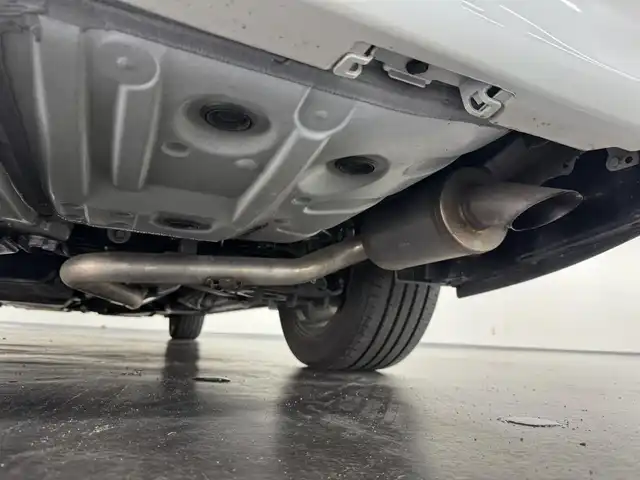 トヨタ アルファード Z 三重県 2024(令6)年 2.3万km プラチナホワイトパールマイカ ガソリン/FF/MTモード付フロアCVT/純正 14インチ ディスプレイオーディオPlus ＋ ナビ/（FM/AM/TV/Bluetooth/USB/iPod/Miracast/CarPlay/AndroidAuto）/パノラミックビューモニター（床下透過表示機能付）/両側パワースライドドア/ETC2.0/Toyota Safety Sense/●PCS、LTA、レーダークルコン、アダプティブハイビーム、RSA、プロアクティブドライビングアシスト、緊急操舵支援＋前後クロストラフィックアラート*/●パーキングサポートブレーキ/・BSM/LCA/安心降車アシスト/・アドバンスト・ドライブ/アドバンスト・パーク/など/装備/・左右独立ムーンルーフ*/・合皮シート（ブラック）/・シートヒーター＆ベンチレーション（D/N/2nd）/・ステアリングヒーター/・パワーシート（Dメモリー付8way/N4way/2ndリクライニング＆オットマン）/・パワーバックドア/・カラーヘッドアップディスプレイ/・100Vコンセント（100W）/・タッチトレーサーオペレーション/・3眼LEDヘッドランプ/・オートワイパー/・おくだけ充電/・19inAW/・取/・スマートキーx1/など/*…メーカーOP