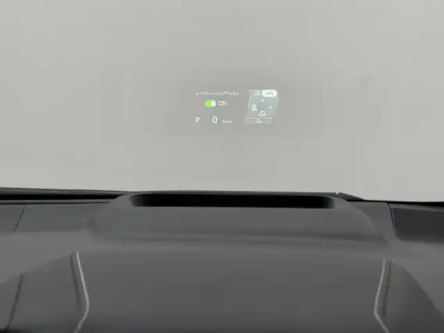 トヨタ アルファード Z 三重県 2024(令6)年 2.3万km プラチナホワイトパールマイカ ガソリン/FF/MTモード付フロアCVT/純正 14インチ ディスプレイオーディオPlus ＋ ナビ/（FM/AM/TV/Bluetooth/USB/iPod/Miracast/CarPlay/AndroidAuto）/パノラミックビューモニター（床下透過表示機能付）/両側パワースライドドア/ETC2.0/Toyota Safety Sense/●PCS、LTA、レーダークルコン、アダプティブハイビーム、RSA、プロアクティブドライビングアシスト、緊急操舵支援＋前後クロストラフィックアラート*/●パーキングサポートブレーキ/・BSM/LCA/安心降車アシスト/・アドバンスト・ドライブ/アドバンスト・パーク/など/装備/・左右独立ムーンルーフ*/・合皮シート（ブラック）/・シートヒーター＆ベンチレーション（D/N/2nd）/・ステアリングヒーター/・パワーシート（Dメモリー付8way/N4way/2ndリクライニング＆オットマン）/・パワーバックドア/・カラーヘッドアップディスプレイ/・100Vコンセント（100W）/・タッチトレーサーオペレーション/・3眼LEDヘッドランプ/・オートワイパー/・おくだけ充電/・19inAW/・取/・スマートキーx1/など/*…メーカーOP