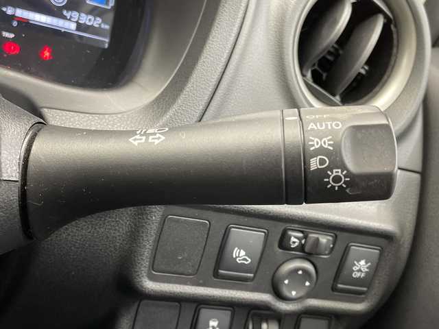 日産 ノート e－パワー B 栃木県 2020(令2)年 5万km ブリリアントシルバー 社外ナビ/（Bluetooth）/バックカメラ/全方位カメラ/エマージェンシーブレーキ/前後コーナーセンサー/ビルトインETC/禁煙車/オートライト/横滑り防止装置/スマートキー/プッシュスタート