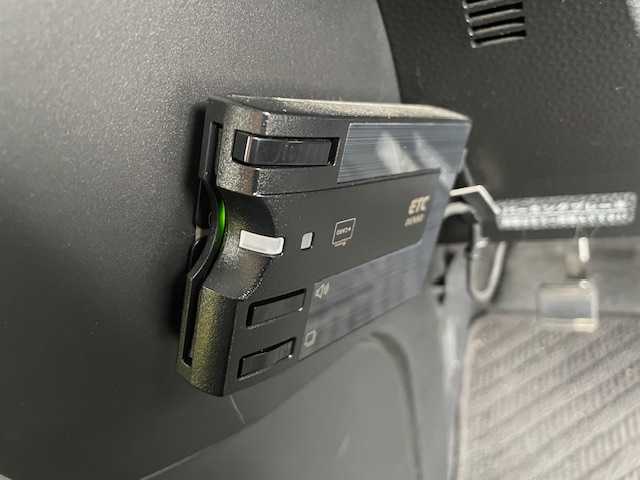 トヨタ ルーミー カスタムG S 静岡県 2018(平30)年 3.4万km ブラックマイカメタリック/レーザーブルークリスタルシャイン 2トーン ●社外9インチナビ/(フルセグ/CD/DVD/Bluetooth)/(X92)/●バックカメラ/●クルーズコントロール/●プリクラッシュセーフティー/●レーントレーシングアシスト/●LEDヘッドライト/●オートライト/●フォグランプ/●電動格納ウインカーミラー/●ETC/●両側パワースライドドア/●純正フロアマット/●ドアバイザー/●前方ドライブレコーダー/●プッシュスタート/●スマートキー/●純正14インチアルミホイール/●ダブルSRS+ABS