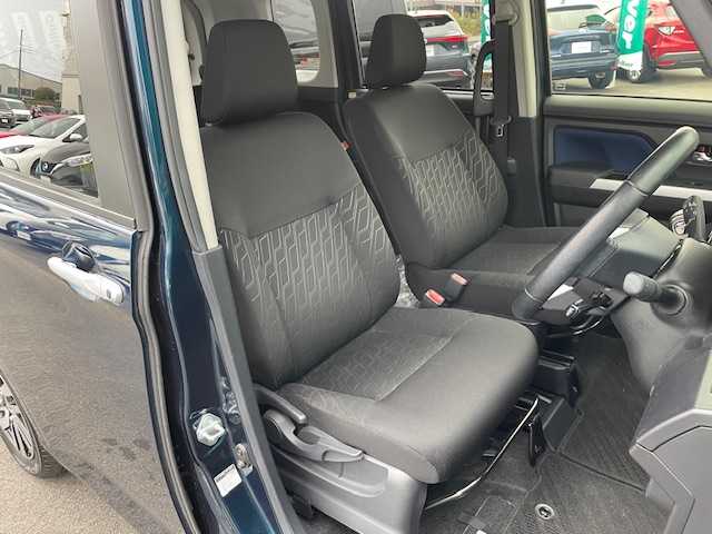 トヨタ ルーミー カスタムG S 静岡県 2018(平30)年 3.4万km ブラックマイカメタリック/レーザーブルークリスタルシャイン 2トーン ●社外9インチナビ/(フルセグ/CD/DVD/Bluetooth)/(X92)/●バックカメラ/●クルーズコントロール/●プリクラッシュセーフティー/●レーントレーシングアシスト/●LEDヘッドライト/●オートライト/●フォグランプ/●電動格納ウインカーミラー/●ETC/●両側パワースライドドア/●純正フロアマット/●ドアバイザー/●前方ドライブレコーダー/●プッシュスタート/●スマートキー/●純正14インチアルミホイール/●ダブルSRS+ABS