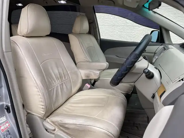 トヨタ エスティマ アエラス Gエディション 埼玉県 2007(平19)年 10.7万km シルバーM /社外メモリナビ//フルセグTV//バックカメラ//フリップダウンモニター//両側パワースライドドア//ビルトインETC//スマートキー//キセノン//2ndシートオットマン//Wエアバッグ//ABS//オートライト//Fフォグランプ//スモークフィルム//ドアバイザー//社外18インチAW//新車時保証書//取扱説明書//ナビ取説