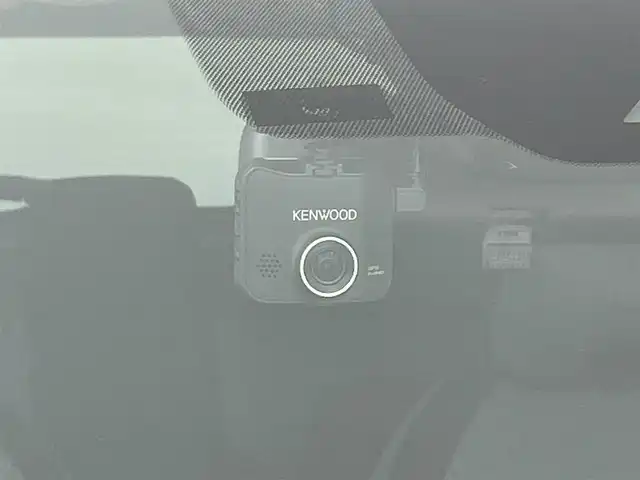 日産 ノート S FOUR 道央・札幌 2022(令4)年 5.8万km ホワイト ・4WD/・社外メモリナビ（MDV-D308BT）/CD/BT/USB/ワンセグ/・ETC/・前後ドライブレコーダー/・ステアヒーター/・オートホールド/・電動パーキング/・エマージェンシーブレーキ/・ドアバイザー/・オートマチックハイビーム/・横滑り防止装置/・前後コーナーセンサー/・レーンキープアシスト/・前席シートヒーター/・オートライト/・LEDヘッドライト/・プッシュスタート/・スマートキー/・保証書付き