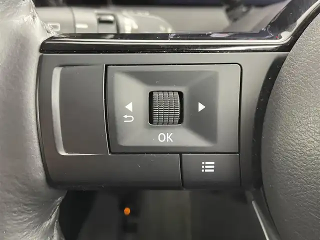 日産 ノート S FOUR 道央・札幌 2022(令4)年 5.8万km ホワイト ・4WD/・社外メモリナビ（MDV-D308BT）/CD/BT/USB/ワンセグ/・ETC/・前後ドライブレコーダー/・ステアヒーター/・オートホールド/・電動パーキング/・エマージェンシーブレーキ/・ドアバイザー/・オートマチックハイビーム/・横滑り防止装置/・前後コーナーセンサー/・レーンキープアシスト/・前席シートヒーター/・オートライト/・LEDヘッドライト/・プッシュスタート/・スマートキー/・保証書付き