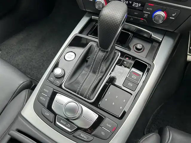 アウディ Ａ６ 2．0 TFSI クワトロ 道東・釧路十勝 2018(平30)年 4.4万km ミトスブラックメタリック Sラインパッケージ/アシスタンスパッケージ/　・アダプティブクルーズコントロール/　・アクティブレーンアシスト/サンルーフ/バーチャルコックピット/黒革/シートヒーター/メモリ付きパワーシート(D席)/BOSEサウンドシステム/360°カメラ/純正ナビ/TV/CD/BT/DVD/純正フロアマット/キセノンヘッドライト/オートライト/リアフォグライト/ETC