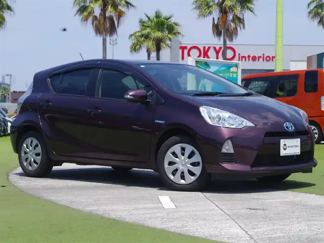 トヨタ アクア S 千葉県 2014(平26)年 2.8万km ディープアメジストマイカメタリック 純正SDナビ/地デジTV/【DVD/CD再生機能　Bluetooth接続】/ETC/ウインカーミラー/スマートキー