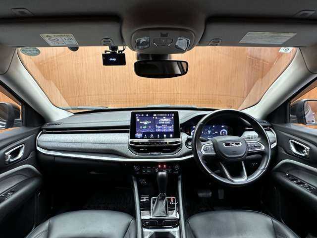クライスラー・ジープ ジープ コンパス ロンジチュード 千葉県 2021(令3)年 3.6万km グレーⅡ ＡＣＣ　/ＣａｒＰｌａｙ　/ディスプレイオーディオ　/バックカメラ　/ドライブレコーダー　/衝突軽減ブレーキ　/ＬＥＤヘッドライト　/オートライト　/純正１７インチＡＷ