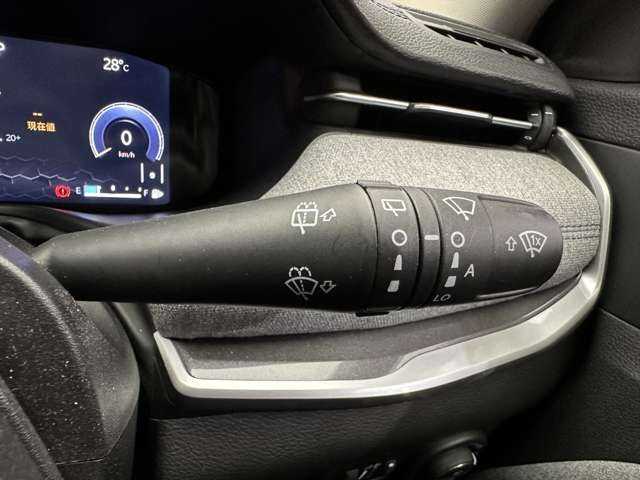 クライスラー・ジープ ジープ コンパス ロンジチュード 千葉県 2021(令3)年 3.6万km グレーⅡ ＡＣＣ　/ＣａｒＰｌａｙ　/ディスプレイオーディオ　/バックカメラ　/ドライブレコーダー　/衝突軽減ブレーキ　/ＬＥＤヘッドライト　/オートライト　/純正１７インチＡＷ