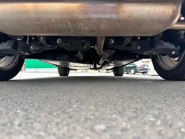 トヨタ ハリアー Z レザーパッケージ 徳島県 2020(令2)年 6.8万km ブラック 調光パノラマルーフ/スペアタイヤ/＝＝＝/セーフティセンス/・プリクラッシュセーフティ/・レーントレーシングアシスト/・レーダークルーズコントロール/・アダプティブハイビームシステム/・ロードサインアシスト/ブラインドスポットモニター/パーキングサポートブレーキ（前後方静止物/後方接近車両）/デジタルインナー/ヘッドアップディスプレイ/TコネクトSDナビゲーションシステム/・12.3インチナビ/・地デジTV/・AM/FMラジオ/・入力用USB端子/・AppleCarPlay/AndroidAuto/・ETC2.0/ハンズフリーパワーバックドア/レザーシート/前席パワーシート（運転席メモリー機能付）/シートヒーター／ベンチレーション/革巻きステアリング/ステアリングヒーター/スマートキー＆プッシュスタート/電動パーキングブレーキ/ブレーキホールド/LEDヘッドランプ/フォグランプ/オートライト/電動格納ミラー/純正19インチAW/純正フロアマット/W/サイド/カーテンエアバッグ