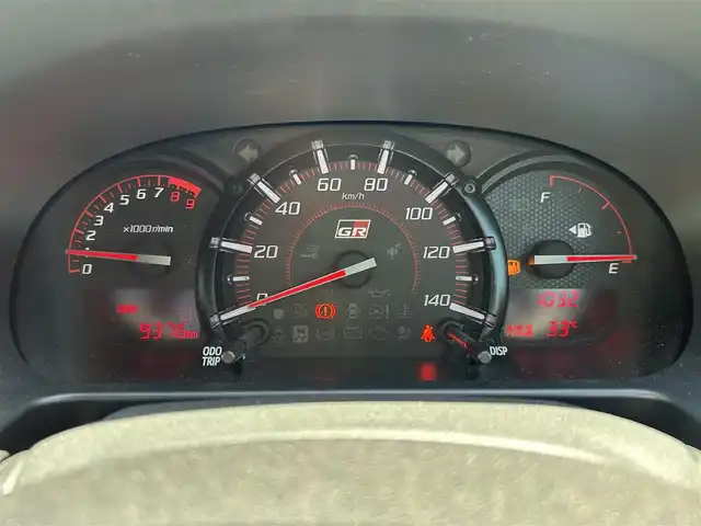 トヨタ コペン GRスポーツ 兵庫県 2019(令1)年 1万km パールホワイトⅢ ディーラーOPナビ/バックカメラ/前後ドライブレコーダー/純正MOMOステアリング/電動オープンルーフ/サンルーフ/シートヒーター/純正BBSアルミホイール/LEDヘッドライト/５Fシフト/ETC/スイッチスタート/純正フロアマット
