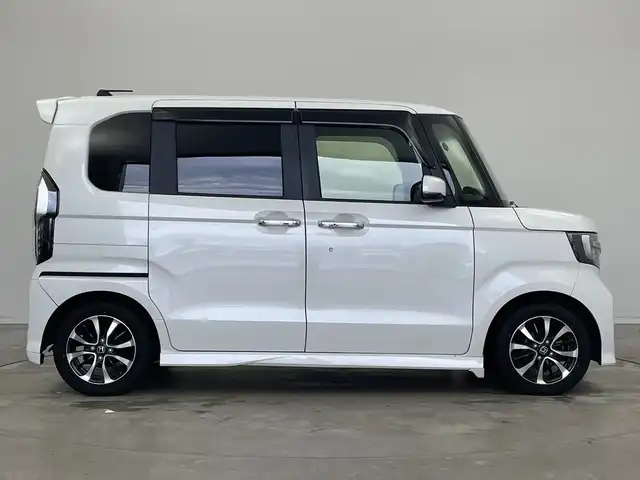ホンダ Ｎ ＢＯＸ カスタム G L ホンダセンシング 新潟県 2020(令2)年 6.1万km プラチナホワイトパール 純正メモリナビ/（BT/FM/AM/フルセグTV）/バックカメラ/ステアリングスイッチ/両側パワースライドドア/前後ドライブレコーダー/シーケンシャルウィンカー/エンジンスターター/サンシェード/電格ミラー/ドアバイザー/ETC/スペアキー2本/取扱説明書/保証書/整備記録簿