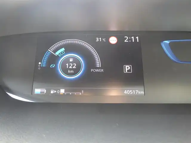日産 セレナ e－パワー XV 千葉県 2018(平30)年 4.1万km カシミヤグレージュ 2トーン エマージェンシーブレーキ/プロパイロット/インテリジェントクルーズコントロール/インテリジェントルームミラー/ハンズフリー両側パワースライドドア/純正SDナビ/地デジTV/【BD/DVD/CD再生機能　Bluetooth接続】/アラウンドビューモニター/ドライブレコーダー/ETC/LEDヘッドライト/ウインカーミラー/コーナーセンサー/純正15インチアルミホイル/サイド/カーテンエアバッグ/インテリジェントキー