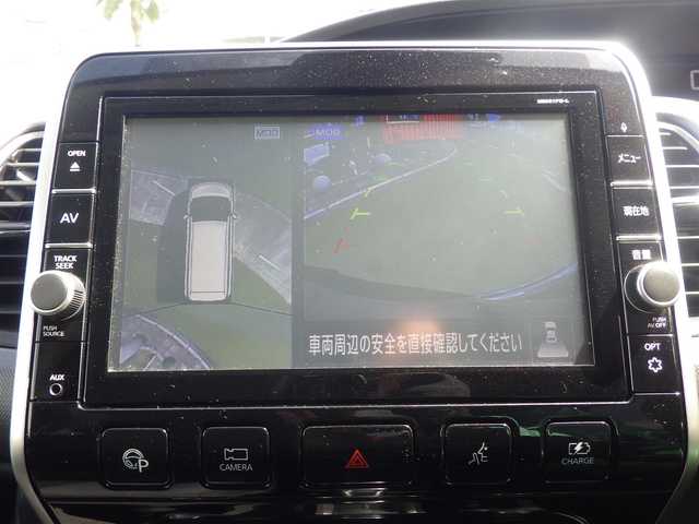 日産 セレナ e－パワー XV 千葉県 2018(平30)年 4.1万km カシミヤグレージュ 2トーン エマージェンシーブレーキ/プロパイロット/インテリジェントクルーズコントロール/インテリジェントルームミラー/ハンズフリー両側パワースライドドア/純正SDナビ/地デジTV/【BD/DVD/CD再生機能　Bluetooth接続】/アラウンドビューモニター/ドライブレコーダー/ETC/LEDヘッドライト/ウインカーミラー/コーナーセンサー/純正15インチアルミホイル/サイド/カーテンエアバッグ/インテリジェントキー
