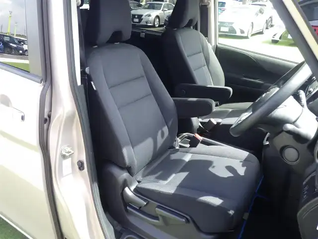 日産 セレナ e－パワー XV 千葉県 2018(平30)年 4.1万km カシミヤグレージュ 2トーン エマージェンシーブレーキ/プロパイロット/インテリジェントクルーズコントロール/インテリジェントルームミラー/ハンズフリー両側パワースライドドア/純正SDナビ/地デジTV/【BD/DVD/CD再生機能　Bluetooth接続】/アラウンドビューモニター/ドライブレコーダー/ETC/LEDヘッドライト/ウインカーミラー/コーナーセンサー/純正15インチアルミホイル/サイド/カーテンエアバッグ/インテリジェントキー