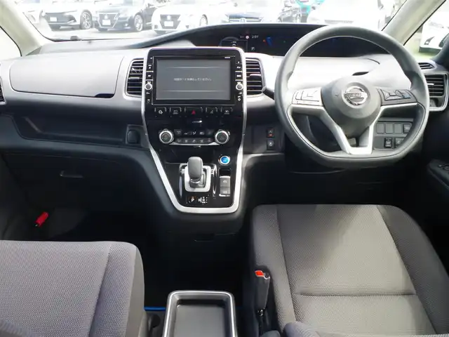 日産 セレナ e－パワー XV 千葉県 2018(平30)年 4.1万km カシミヤグレージュ 2トーン エマージェンシーブレーキ/プロパイロット/インテリジェントクルーズコントロール/インテリジェントルームミラー/ハンズフリー両側パワースライドドア/純正SDナビ/地デジTV/【BD/DVD/CD再生機能　Bluetooth接続】/アラウンドビューモニター/ドライブレコーダー/ETC/LEDヘッドライト/ウインカーミラー/コーナーセンサー/純正15インチアルミホイル/サイド/カーテンエアバッグ/インテリジェントキー