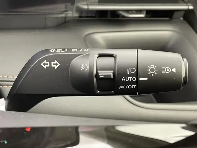 日産 セレナ e－パワー ハイウェイスター V 福井県 2025(令7)年 0.1千km プリズムホワイト 登録済未使用車/12.3インチアドバンスドドライブアシストディスプレイ/NissanConnectナビゲーションシステム/アラウンドビューモニター/プロパイロット（ナビリンク機能付）/プロパイロット緊急停止支援システム/後席専用モニターHDMI NissanConnectナビ付車用/スペアキー/両側パワースライドドア/置くだけ充電 /デジタルインナーミラー /前後コーナーセンサー /純正16インチアルミホイール/ETC2.0ユニット/前後ドライブレコーダー