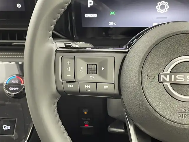 日産 セレナ e－パワー ハイウェイスター V 福井県 2025(令7)年 0.1千km プリズムホワイト 登録済未使用車/12.3インチアドバンスドドライブアシストディスプレイ/NissanConnectナビゲーションシステム/アラウンドビューモニター/プロパイロット（ナビリンク機能付）/プロパイロット緊急停止支援システム/後席専用モニターHDMI NissanConnectナビ付車用/スペアキー/両側パワースライドドア/置くだけ充電 /デジタルインナーミラー /前後コーナーセンサー /純正16インチアルミホイール/ETC2.0ユニット/前後ドライブレコーダー