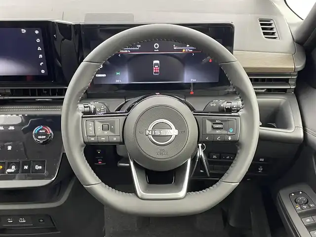 日産 セレナ e－パワー ハイウェイスター V 福井県 2025(令7)年 0.1千km プリズムホワイト 登録済未使用車/12.3インチアドバンスドドライブアシストディスプレイ/NissanConnectナビゲーションシステム/アラウンドビューモニター/プロパイロット（ナビリンク機能付）/プロパイロット緊急停止支援システム/後席専用モニターHDMI NissanConnectナビ付車用/スペアキー/両側パワースライドドア/置くだけ充電 /デジタルインナーミラー /前後コーナーセンサー /純正16インチアルミホイール/ETC2.0ユニット/前後ドライブレコーダー